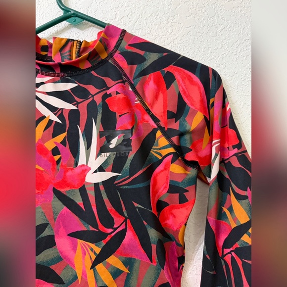 Billabong Core Mock Neck Bodysuit Rash Guard - S - Picture 2 of 8